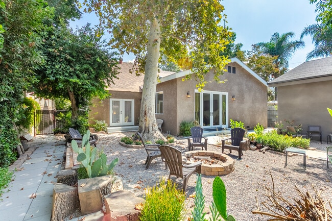 Photo - 5825 Fulton Ave