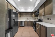 Photo - 7133 Hawthorn Ave Unit PH6