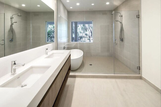 Photo - Cavalleri Malibu