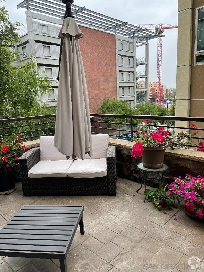 Building Photo - 1465 C St Unit 3221 Rental