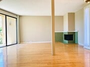 Photo - LIVE IN LA JOLLA! LOVELY TOWNHOME WITH BEA...