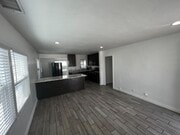 Photo - ANDERSON 14101 1/2 Unit 14101 1/2