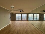 Photo - 2410 Albatross St