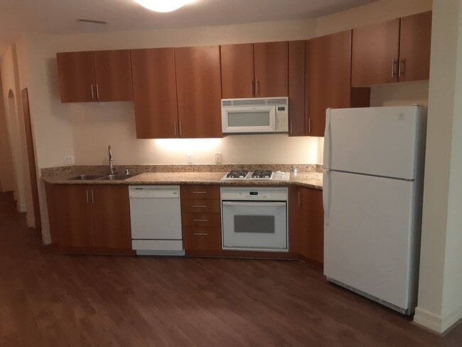 Building Photo - View to Coronado -  Park Blvd. East - Incl... Rental