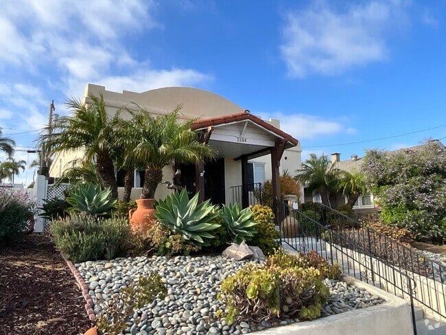 Building Photo - 3 bed, 2 bath Single Family Home in Missio...
