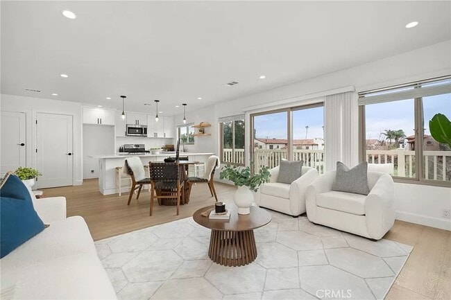 Building Photo - 24643 Santa Clara Ave