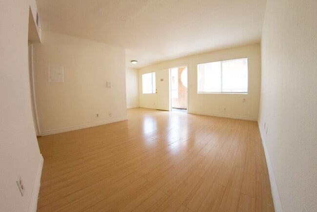 Photo - 158 N Normandie Ave