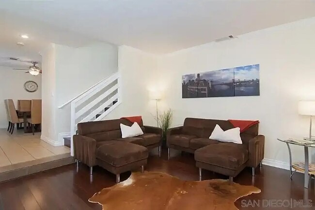 Photo - 3175 Howard Ave