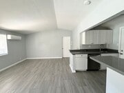 Photo - COMING SOON!! Charming 1 Bedroom 1 Bathroo... Unit 4