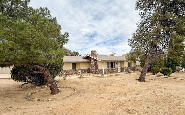 Photo - 2 Bedroom Yucca Valley Home