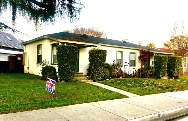 Photo - 2107 W Carson St