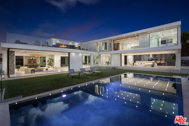 Photo - 2110 Hercules Dr