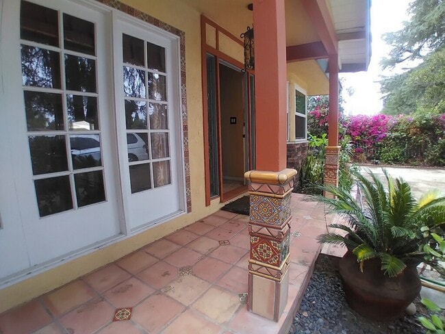 Custom Saltillo patio - 6601 Louise Ave
