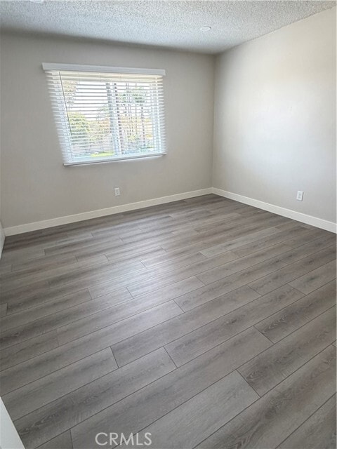 Photo - 15121 Woodruff Ave