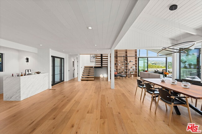 Photo - 23901 Malibu Knolls Rd