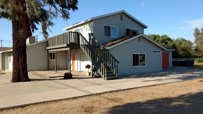 Building Photo - 38540 26th St E Unit 2