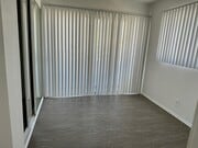 Photo - 18414 Collins St