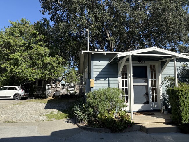 Building Photo - 422 El Centro St Unit 1/2