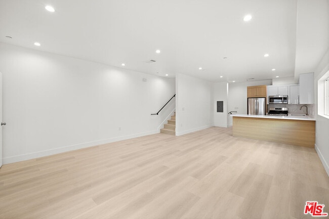 Photo - 5651 Case Ave Unit 3