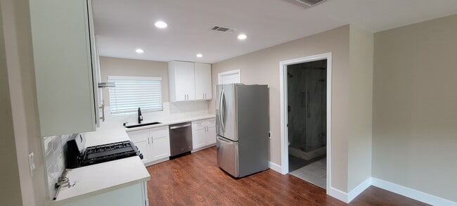 Photo - 6460 Mary Ellen Ave Unit 6460 -1