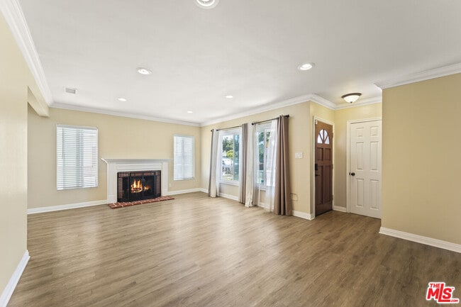 Photo - 12938 Jefferson Ave