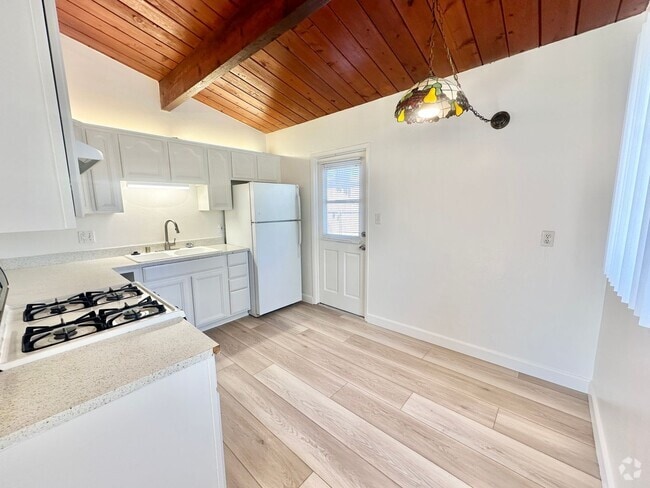 Building Photo - 4429-4431 Manitou Way Unit 4429 Rental