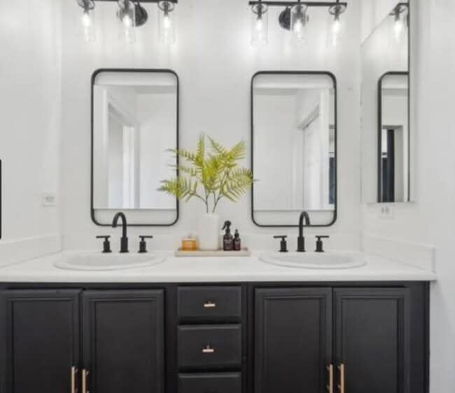 Photo - 80549 Tinsley Ave