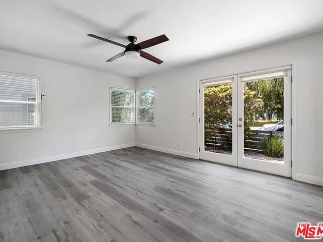 Photo - 908 Venezia Ave