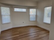 Photo - 1402 E 48th Pl