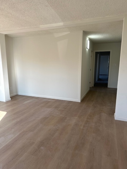 Building Photo - 637 W 41st St Unit 637 W. 41st Street