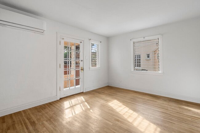 Photo - 4044 Huron Ave Unit A