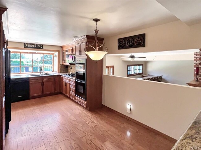 Photo - 21200 Lighthill Dr