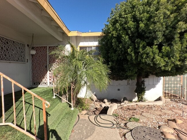 Photo - 1237 W 124th St