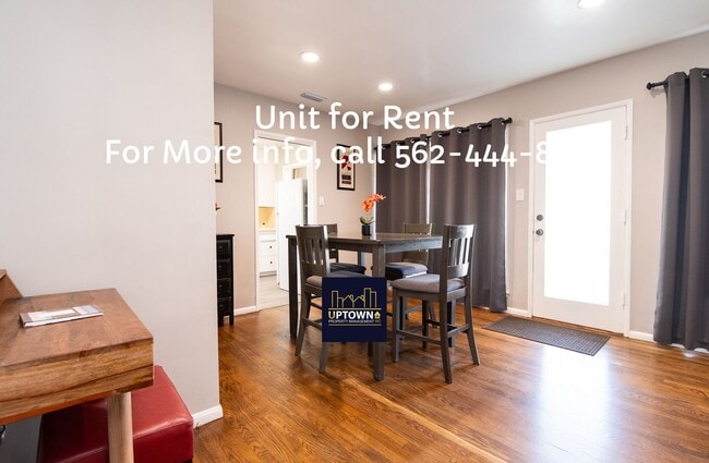 Photo - House - 3 Bedrooms / 2 Bathrooms - West Co...