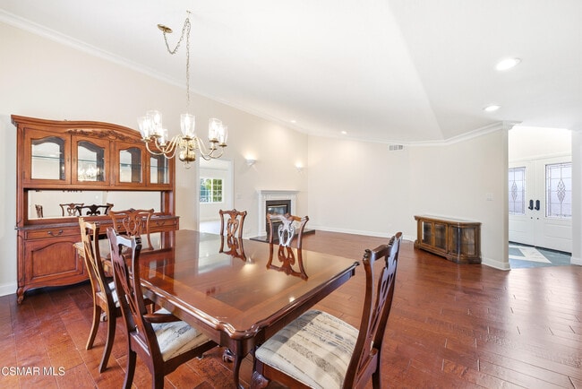 Photo - 5718 Ostin Ave