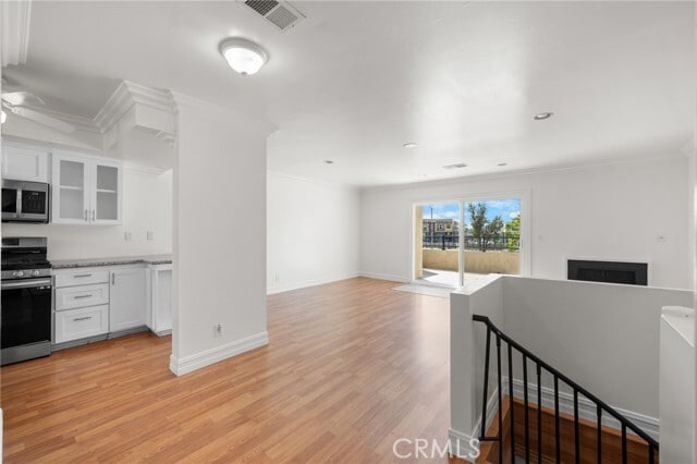 Photo - 1155 Rosecrans Ave