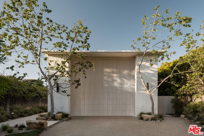 Photo - 23515 Malibu Colony Rd