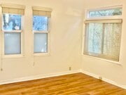 Photo - 432 S Oakhurst Dr