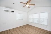 Photo - Newly Renovated 1 Bedroom Cottage
