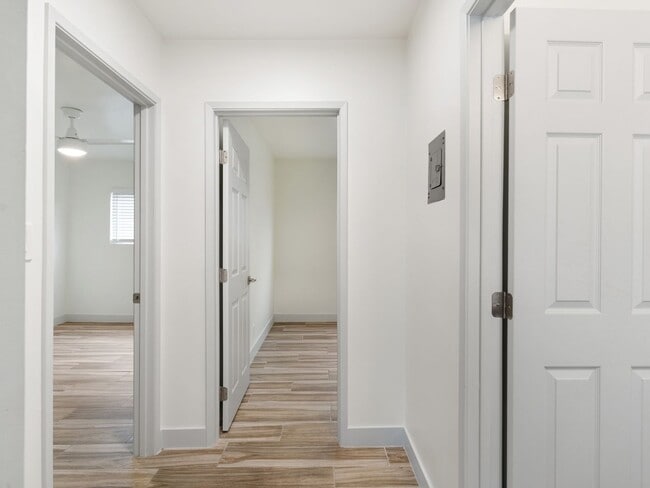 Photo - 1332 Walnut Ave Unit 08