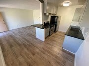 Photo - Rowena Apartments