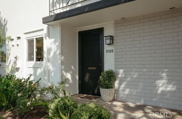 Photo - 1088 Buckingham Ln