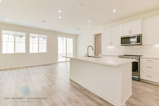 Photo - 16076 Jaegar Ln