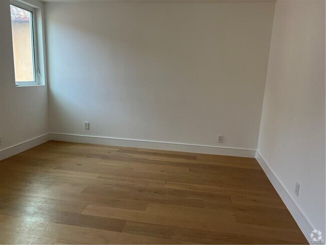 Building Photo - 2304 Grant Ave Rental