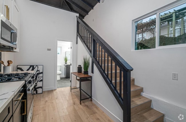 Building Photo - 5463 San Onofre Terrace Rental
