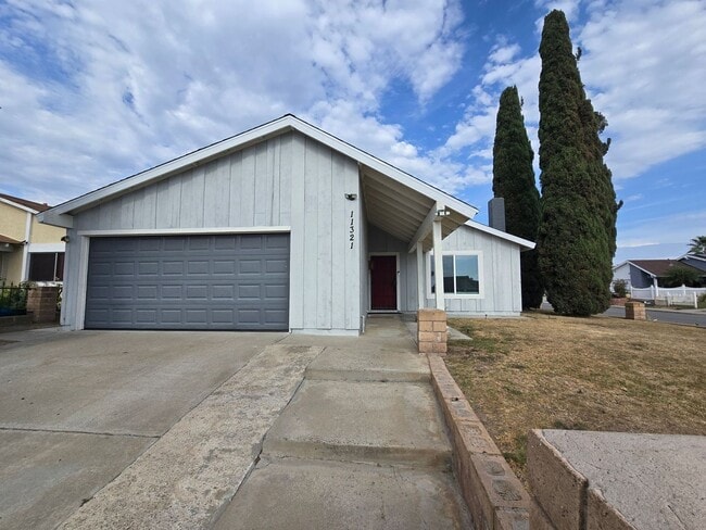 Building Photo - 11321 Volans St