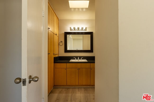 Photo - 1033 6th St Unit 308