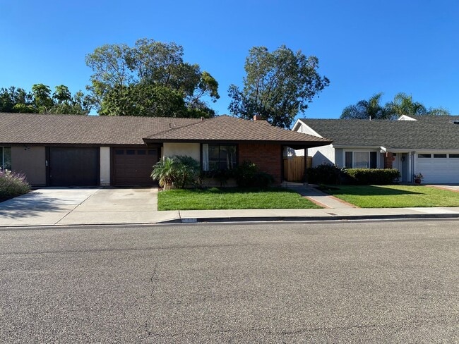 Photo - Single Story Duplex in Cardiff