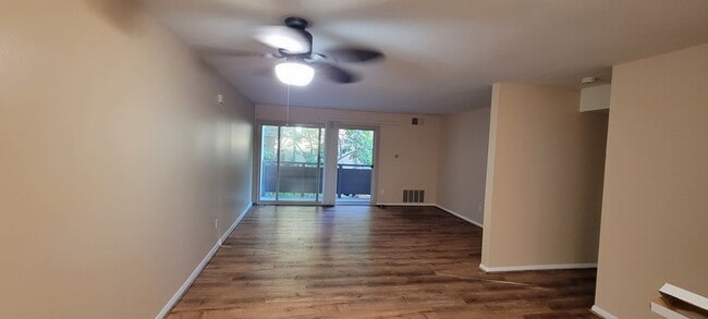 Building Photo - 1611 Hotel Cir S Unit A-213