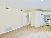 Photo - 2104 Raymond Ave Townhome